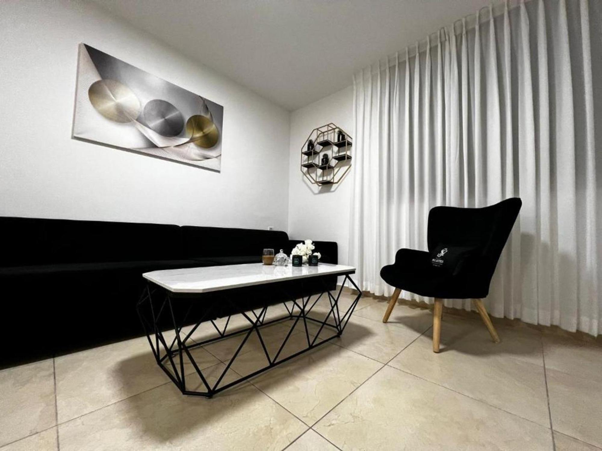 Spat Vip Apartment 巴特亚姆 外观 照片