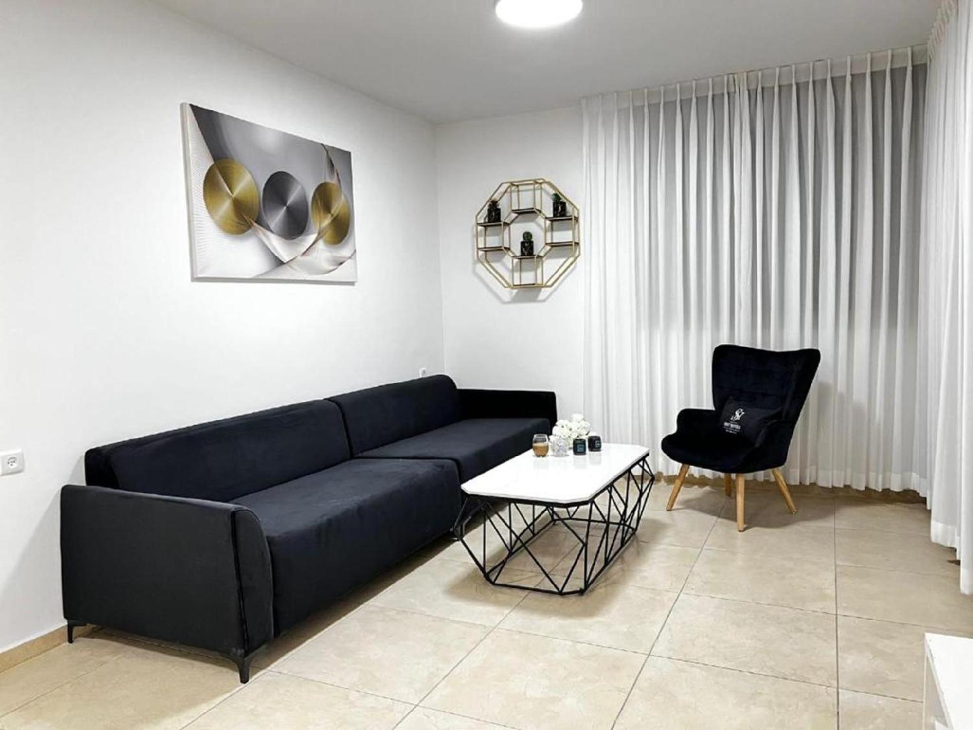 Spat Vip Apartment 巴特亚姆 外观 照片